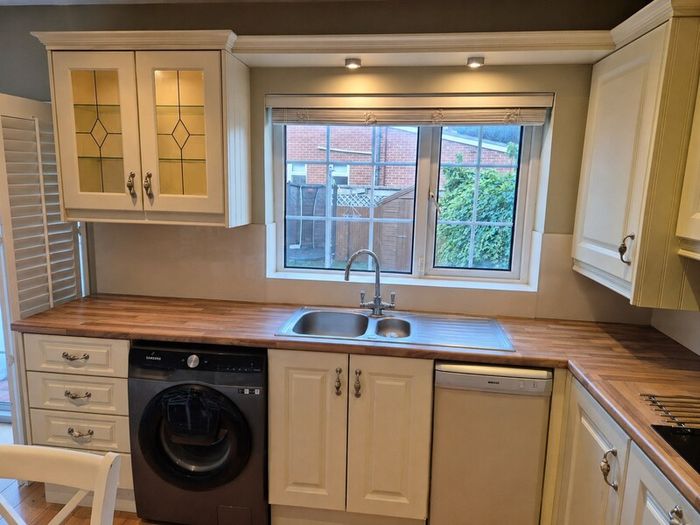 Kitchen (and some appliances)