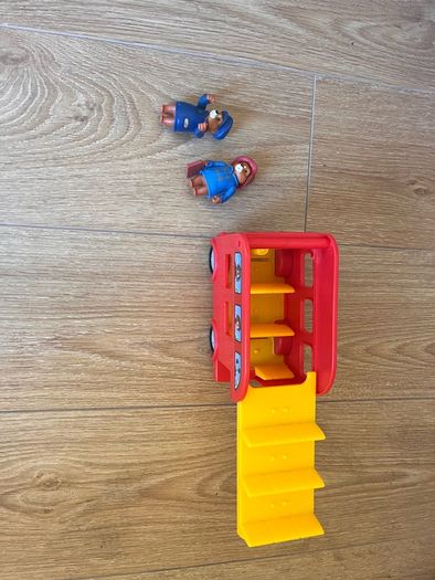 Paddington Bus with figures