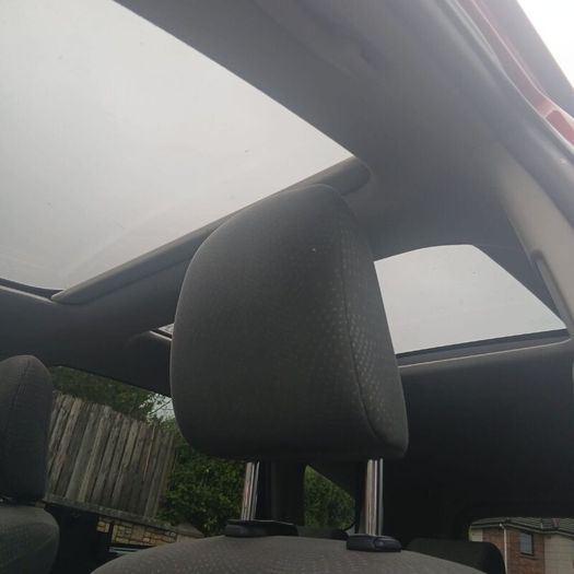 Toyota Prius Alpha 2014