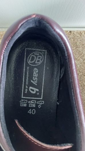 2 pairs of ladies 'easy b' shoes size 40