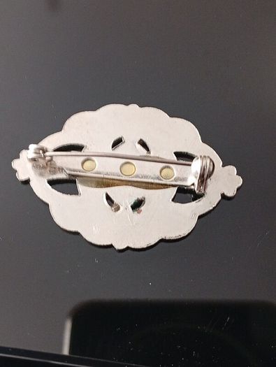 antique brooch very nice.