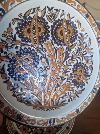 vintage retro plates