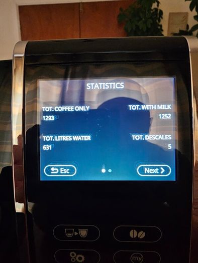 De'Longhi Dinamica Plus fully-automatic bean-to-cup coffee machine