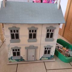 Doll's house