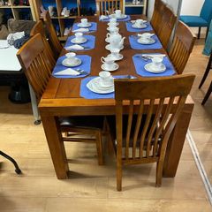 Dinging table