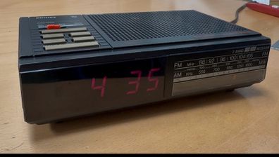 vintage clock radio
