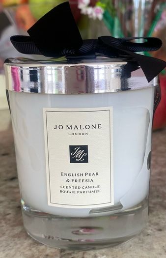 Jo Malone English Pear & Freesia candle - 200g