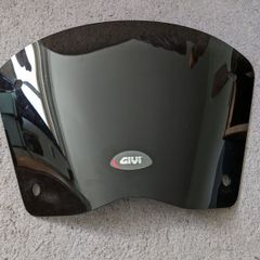 givi screen tinted smokey