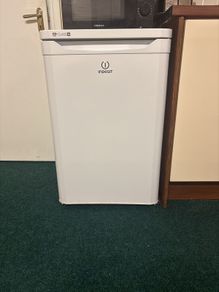 Under counter Fridge Indesit