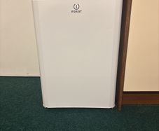 Under counter Fridge Indesit