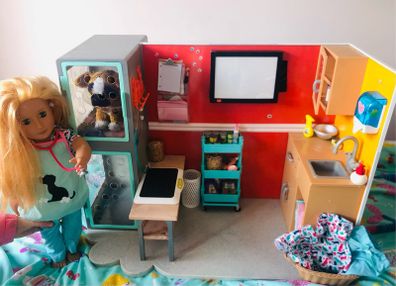 Generation doll vet set with 2 dolls and loads of accessories