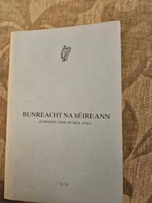 Bunreacht Na Heireann. Constitution Of Ireland. Paperback In Good Condition. See Photos For Same.