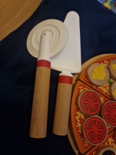 Wooden pizza set