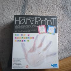 baby  hand print