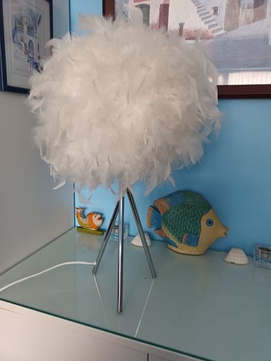 Feather Table Lamp