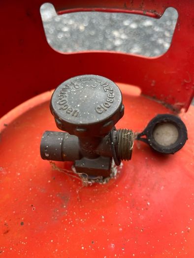 47 kg gas bottle