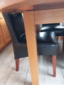 Oak table