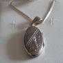 silver chain and locket Image 4