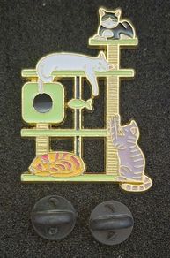 Cats , pin back badge.