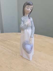 Nao By Lladro Figurine