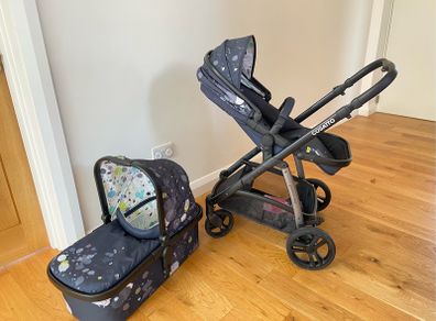 Cosatto Wow Pram & Pushchair/Buggy Berlin Travel System