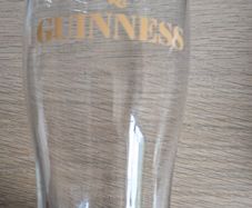 1 Vintage Guinness Stout Pint Glass
