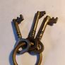6 X Vintage Heavy Set Brass Skeleton Keys Image 6
