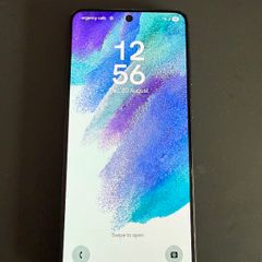 Samsung Galaxy S21 FE 5G 128GB.