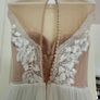 Wedding dress Image 9