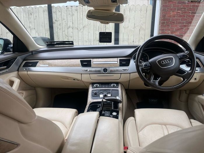 Audi A8 6200!!!