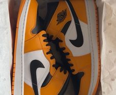 Jordan 1 Mid "Taxi"