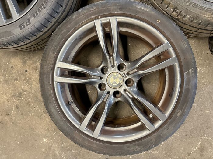 BMW F30 18" wheels and tyres