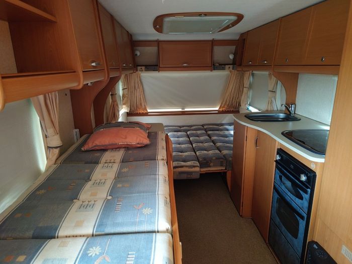 Bailey Ranger 550/6 - 6 berth caravan