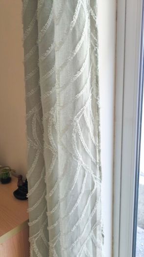 Green curtain