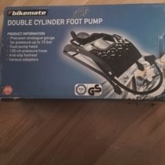 Foot Pump/Suitable for Inflating Car, Motorbike and Bicycle Tyres,