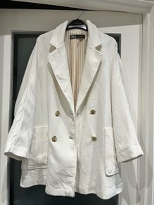 Zara cream Oversized Longline Blazer (Size XS but fit up to a UK 10)