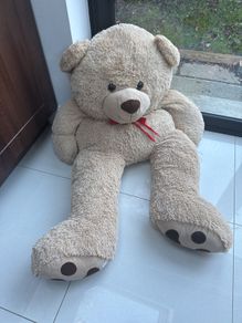 Super-Size Teddy Bear