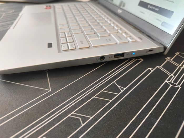 Acer Swift 3 14" AMD Ryzen 7 | 8GB | 1TB | Silver