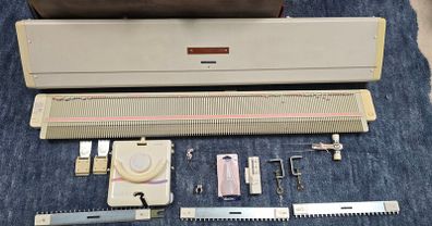 Emperial knitmaster knitting Machine Silver Reed LK150