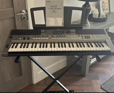 Yamaha PSR-E443