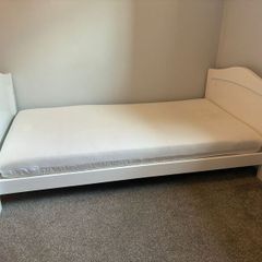 Kids bed