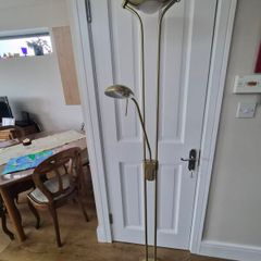 floor lamp