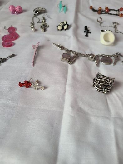 jewelleries 1 euro each or 50 euro for all
