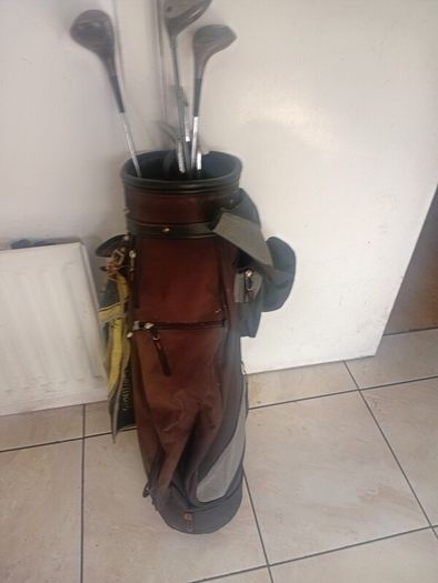 Wilson Golf Clubs + Bag (Left Handed)