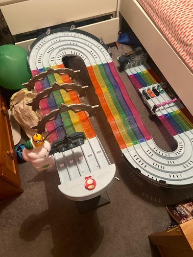 Hot Wheels Mario Rainbow Track
