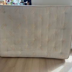 Double bed mattress