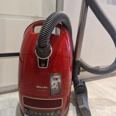 Miele vacuum cleaner