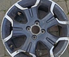 17' Alloy wheel off citroen DS3