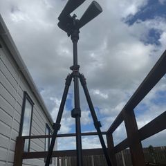 SkyMaster 25 x 70 plus tripod stand