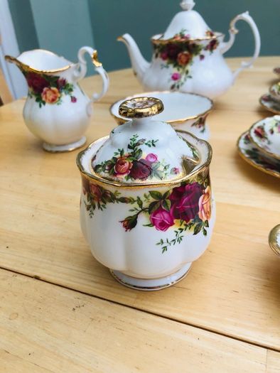 Royal Albert Old Country Roses Tea Set